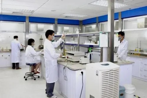 洗瓶機是如何幫助實驗室降低成本的？
